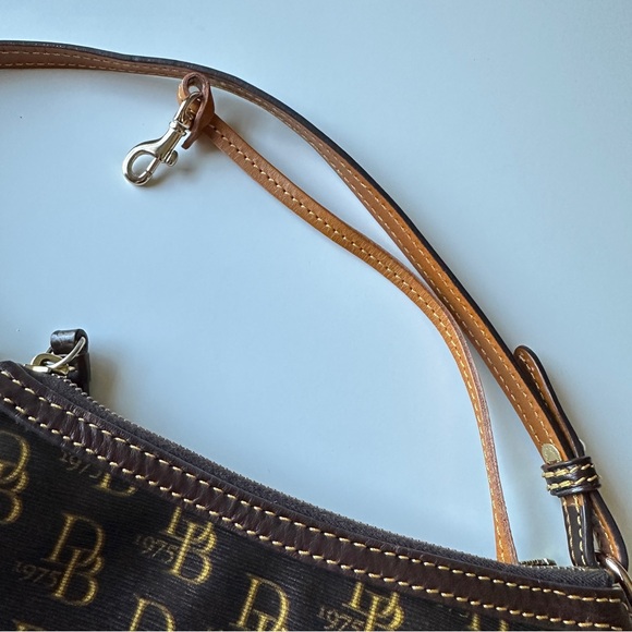 DOONEY & BOURKE 1975 SIGNATURE SHOULDER BAG - Picture 9 of 14